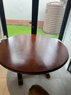 Beautiful Solid Hardwood Extendable Dining Table