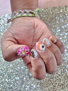 Nail and beauty course