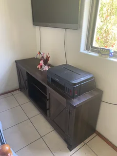 Rustic-style TV Cabinet