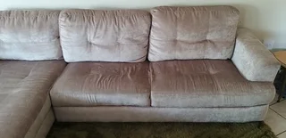 Couch - Ad posted by Muhammad Asmal