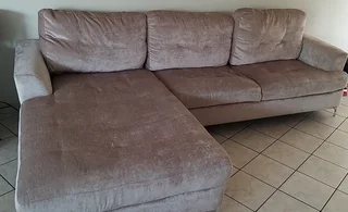 Couch - Ad posted by Muhammad Asmal