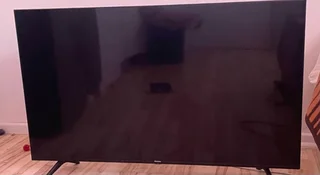 50’ HIsense Smart TV