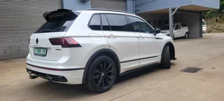 2023 tiguan 2lt R line 162kw