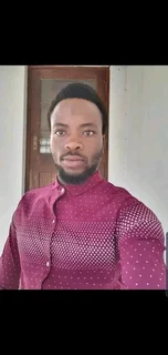 Am looking for a job house keeper and gardening and