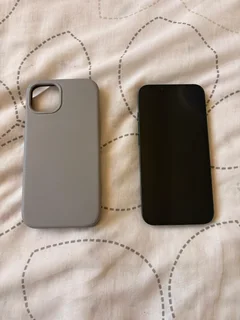 IPhone13 - Ad posted by Nelia-Rose Prinsloo