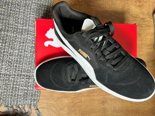 Shoe - Ad posted by Kgodisho