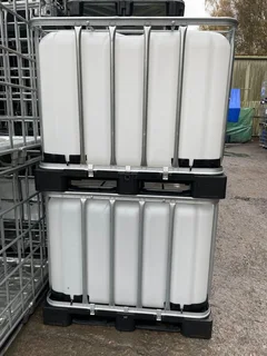 Food Grade 300 Litre Brand New IBC Tanks on Plastic Pallets