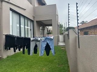 Apartment in Radiokop to share. No good credit rating needed.