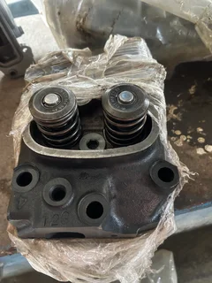 Truck Ade 407/409 cylinder heads truck