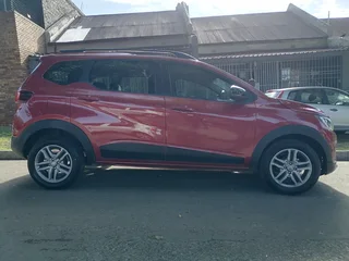 Renault Triber 1.0 7 Seater Manual