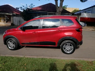 Renault Triber 1.0 7 Seater Manual