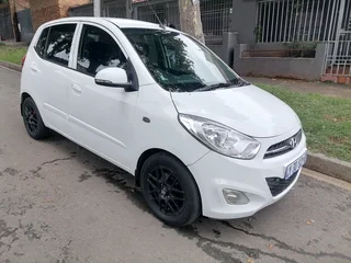 Hyundai i10 Hatchback Manual