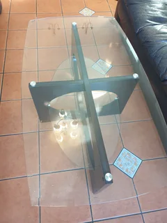 Furniture: Coffee table