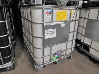 Brand New 1000 Liter Anti-static Ibc Tanks On Plastic Pallets For Sale