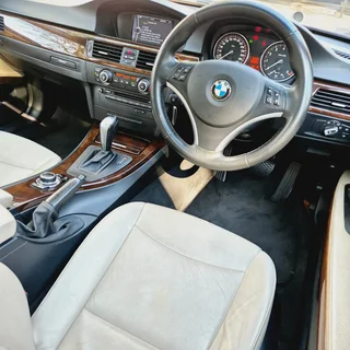 2010 BMW 335i LCI