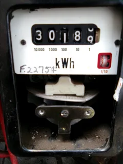 PRIVATE ELECTRICIAN.. STEVEN.)