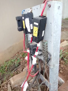 PRIVATE ELECTRICIAN.. STEVEN.)