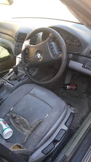 Vehicle and car paŕts