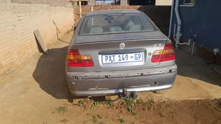 Vehicle and car paŕts