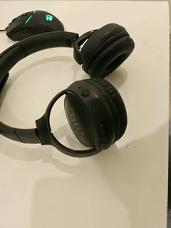 JBL Tune 560bt Headphones (price is negotiable)