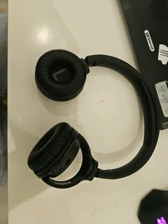 JBL Tune 560bt Headphones (price is negotiable)