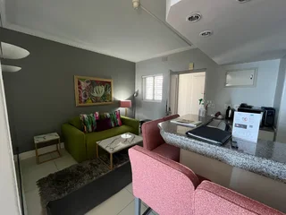 CAPE TOWN HOLIDAY PENINSULA HOTEL VACAY  DECEMBER 12TH TO 19TH RENTAL 7 NIGHTS .  MINI SUITE