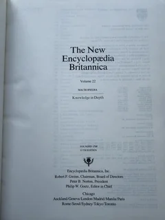 Encyclopaedia Britannica 15th Edition Set. World Data &amp; 3-Vol Webster’s Dictionary – Near Mint