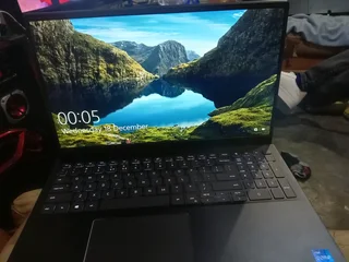 Dell vostro i5-1135G7 11th generation