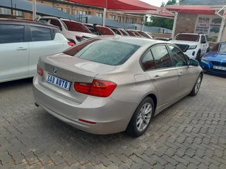 2012 BMW 320i