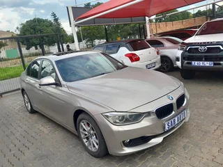 2012 BMW 320i
