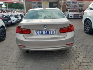 2012 BMW 320i