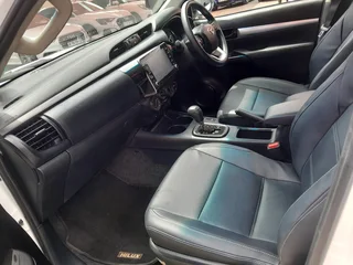 2025 Toyota Hilux 2.4 GD-6 D/Cab 4x4 SRX AT