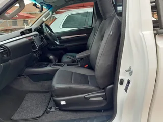 2025 Toyota Hilux 2.4 GD-6 4x4 SRX AT