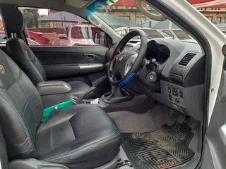 2013 Toyota Hilux 3.0 D-4D Xtra Cab R/Body Raider