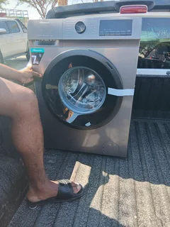7kg hisense front loader washing  machine brand new never being usef
