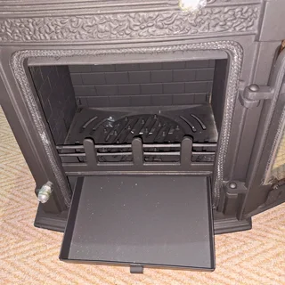 Megamaster Tarragon 16 kW Cast Iron Wood Fireplace