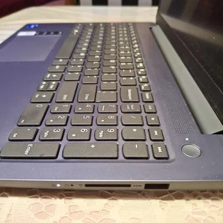 Lenovo IdeaPad Slim 3 | i7‑13620H | 16 GB RAM | 512 GB SSD | Windows 11 Home |