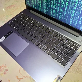 Lenovo IdeaPad Slim 3 | i7‑13620H | 16 GB RAM | 512 GB SSD | Windows 11 Home |