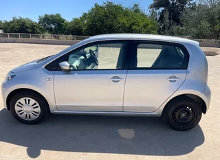 2016 Volkswagen Up! Hatchback