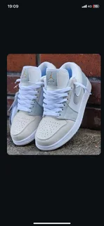 Sneakers - Ad posted by Thulie