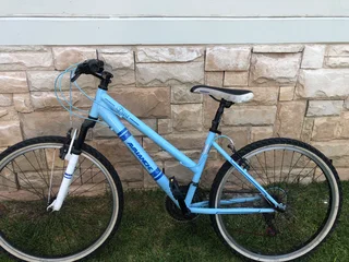 Avalanche Diva| 16” bike Ladies ( 11-14 years ) )