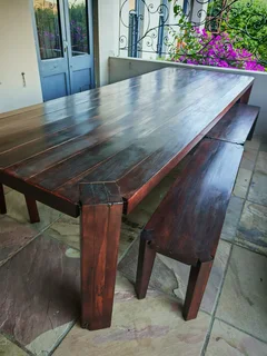 Solid wood table - Ad posted by Ralf H