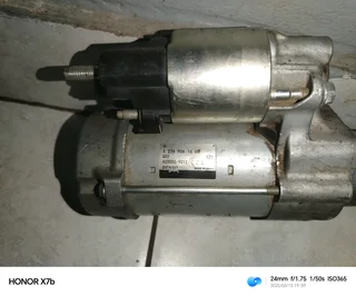 Mercedes Benz W205 m274 starter and throttle body is available