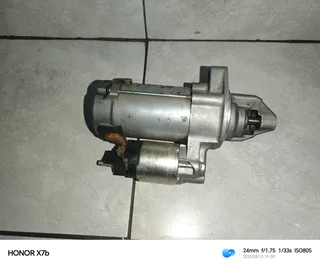 Mercedes Benz W205 m274 starter and throttle body is available