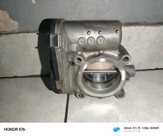 Mercedes Benz W205 m274 starter and throttle body is available