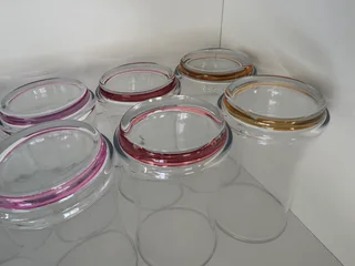 12 Glasses with colourful bottoms