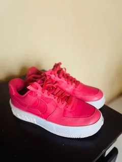Ladies sneakers (Nike)