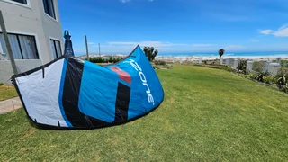 2 Kites, 1 Bar: Ozone Enduro 10 V2, Reo 7 V3, New Bar Kite Attitude (one For All)