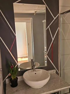 Derrick Guest House &amp; Luxury Apartments – Where Comfort Meets Elegance