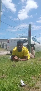 Am loocking for boy  garden